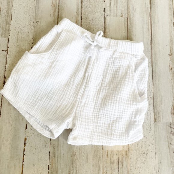 Other - Girl's White Drawstring Shorts | Size: 4